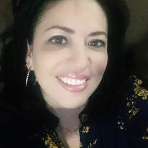 Meet your Posher, Roxana